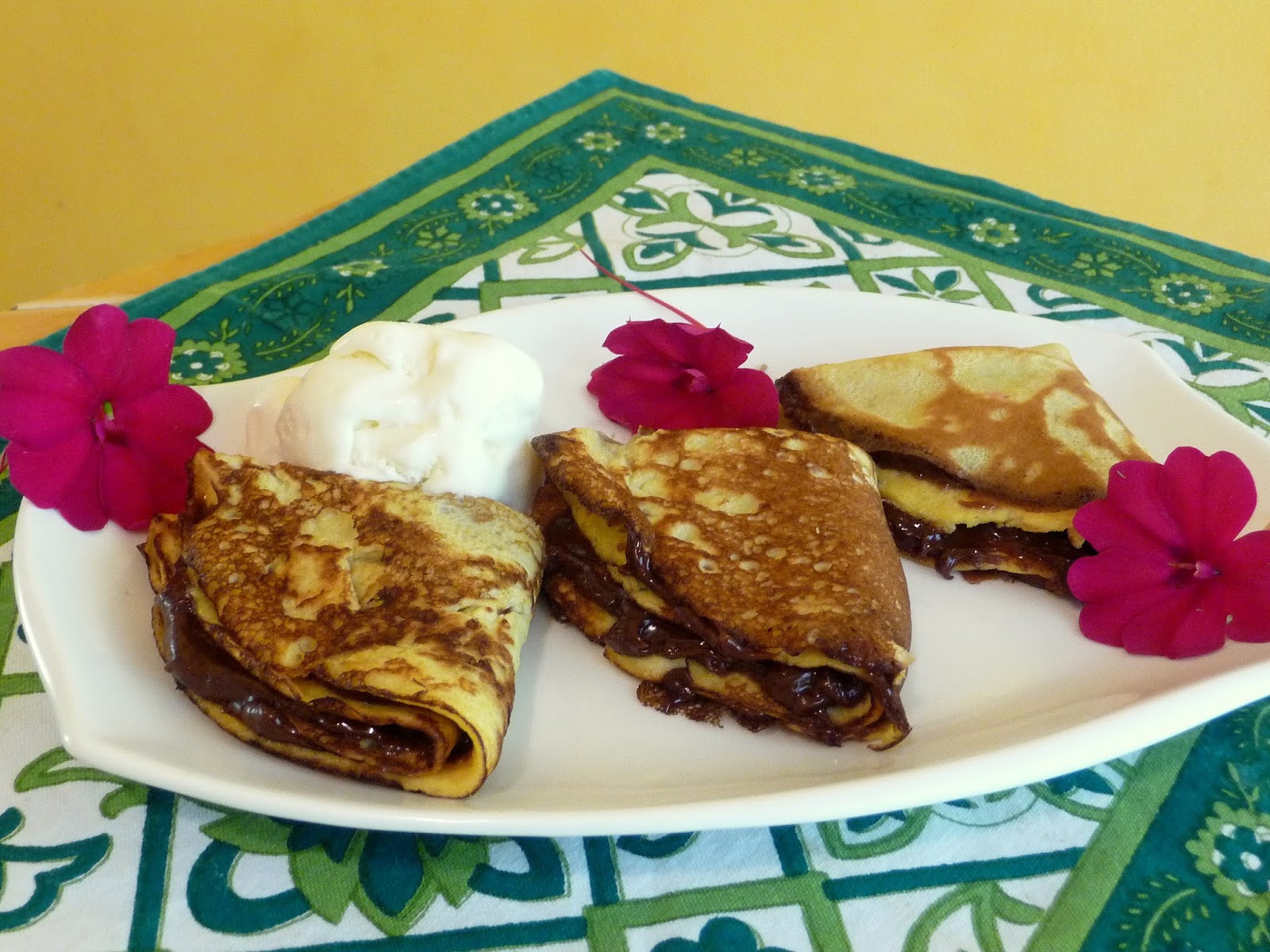 CREPES WITH PEANUT BUTTER NUTELLA