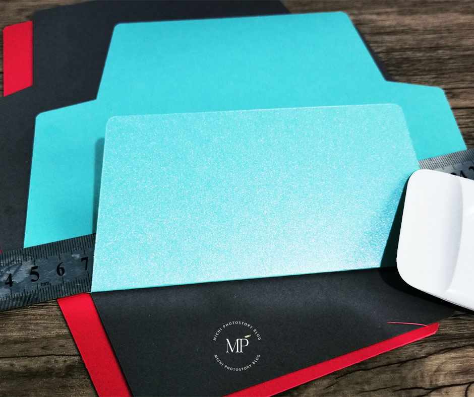 Michi Photostory DIY Envelope Using Cricut
