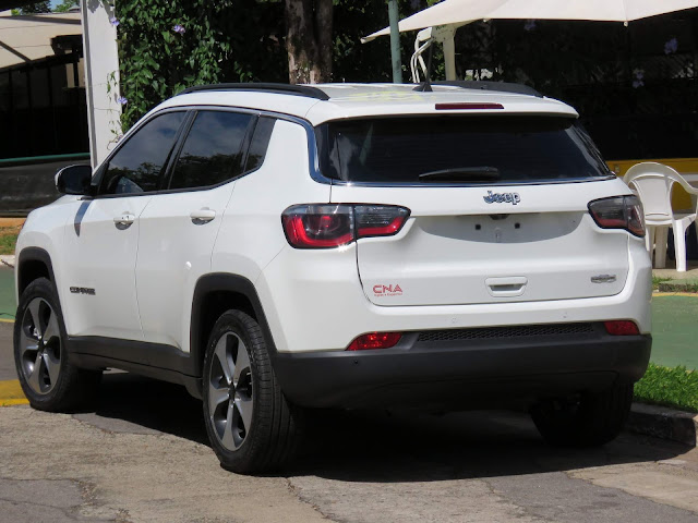 Jeep Compass Flex: defeitos, preço e consumo - vídeo