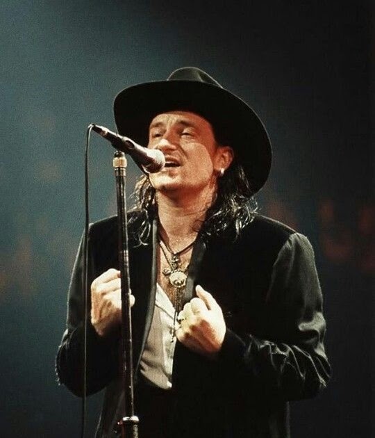 U2 Sombras e Árvores Altas Blog I Will Sing, Sing A New Song o