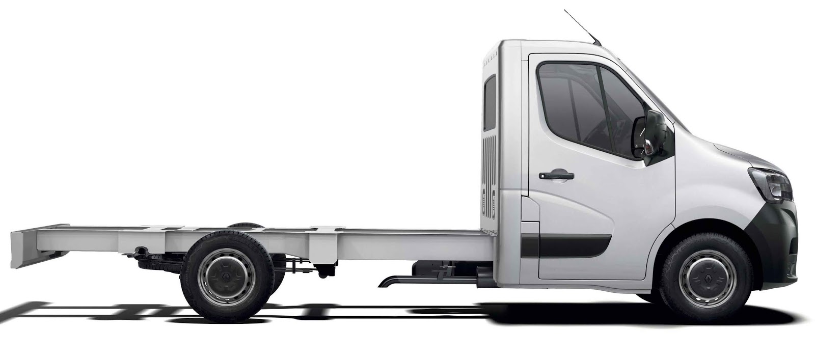 yenilenen renault master turkiye de