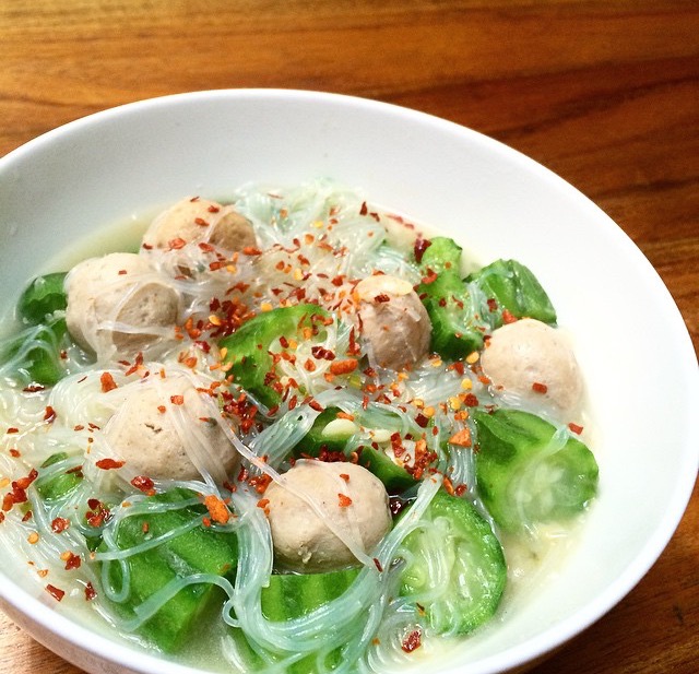 Resep dan Cara Masak Sup Oyong Baso Special Dapur Lagi