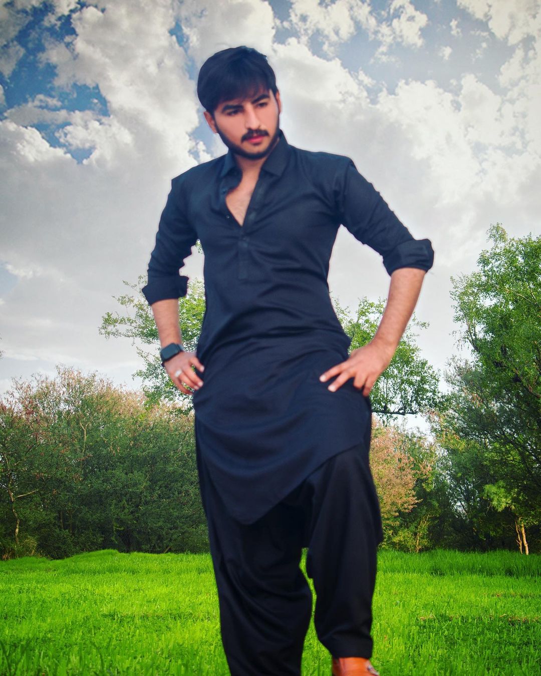 10+ Different types of black dress design 2021 black shalwar kameez