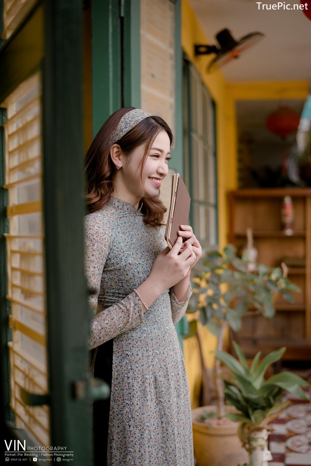 Image-Vietnamese-Beautiful-Girl-Ao-Dai-Vietnam-Traditional-Dress-by-VIN-Photo-2-TruePic.net- Picture-57