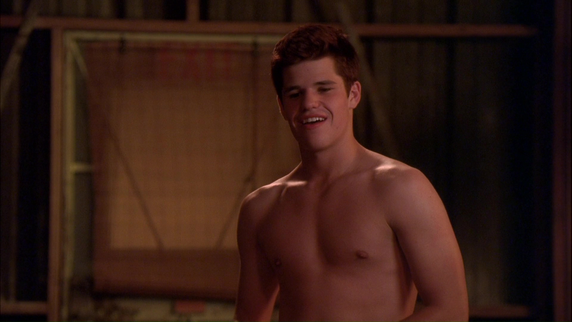 Charlie Carver shirtless in Desperate Housewives 5-06 "There's Al...