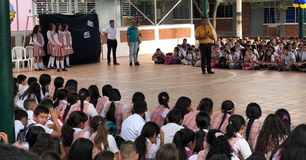 English Day In Simon Bolivar english-day-in-simon-bolivar