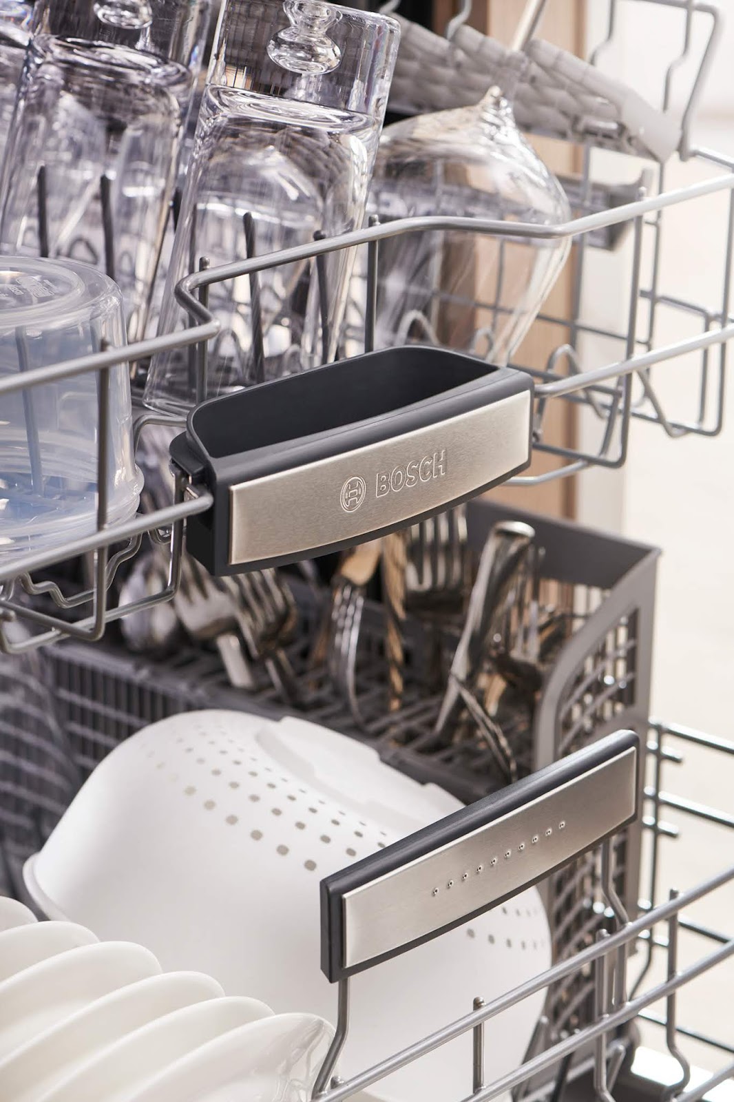 Theresa's Mixed Nuts: Why the Bosch 800 Series Dishwasher is a Must