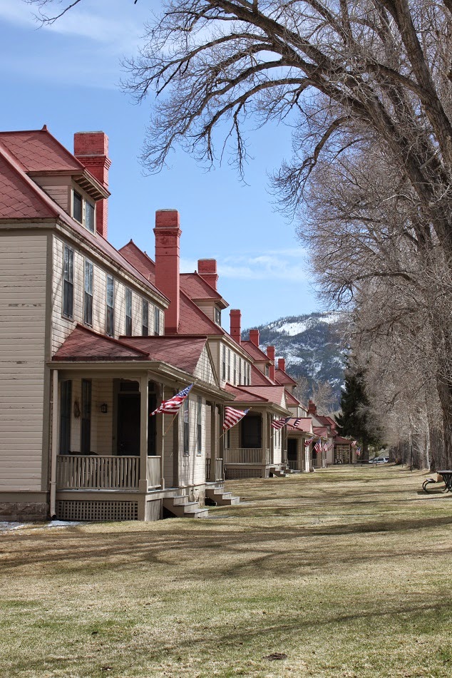 the-sky-is-my-garden-mammoth-hot-springs