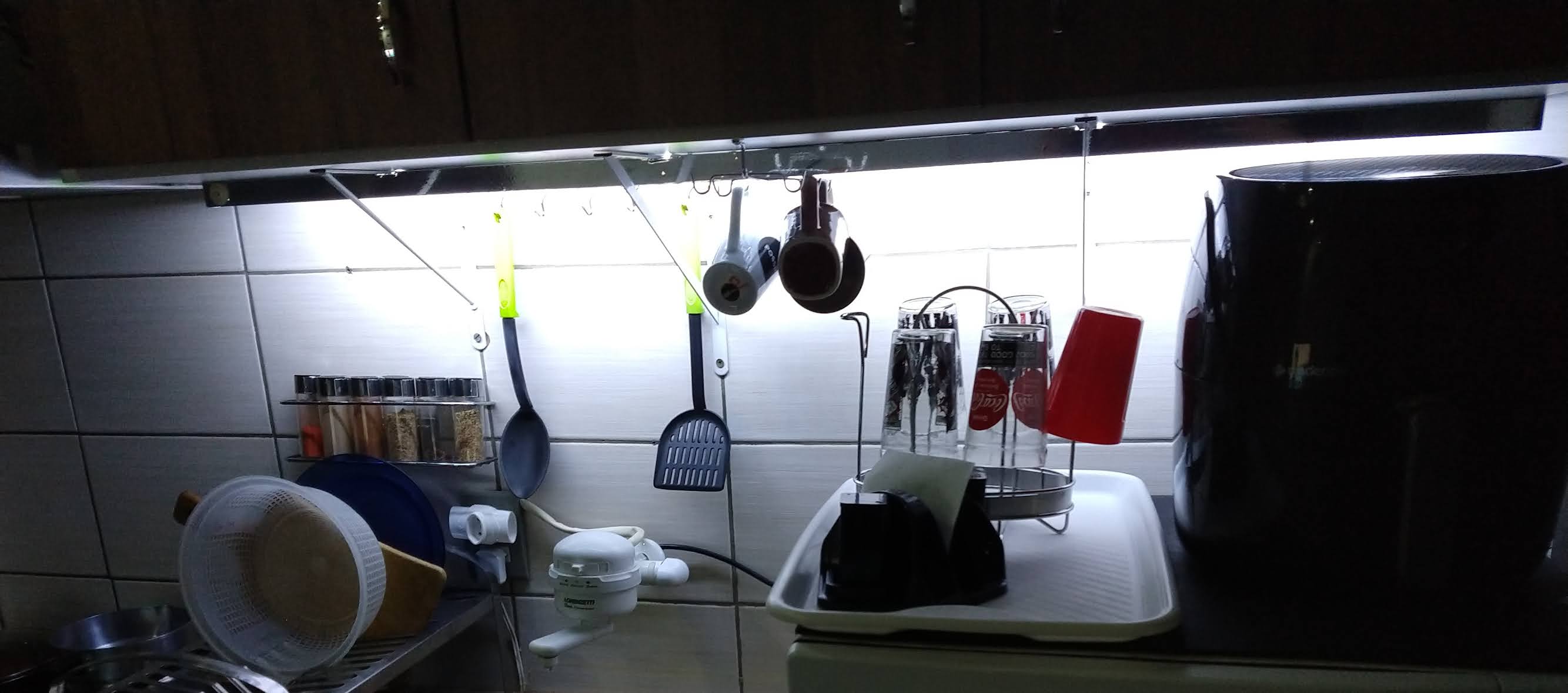 Luminária para Armario Cozinha.