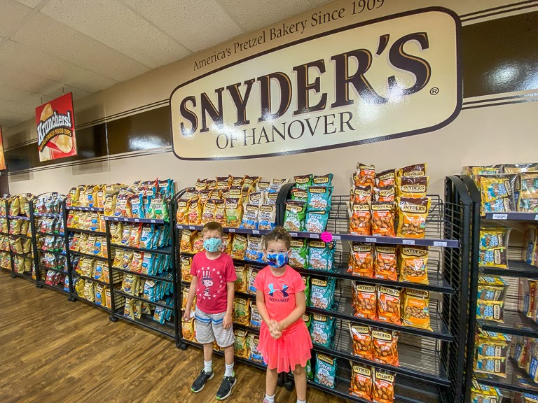 Tales of the Flowers Snyder's of Hanover Factory Store 2021/08/23