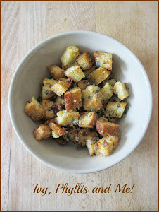 GARLIC AND OREGANO CROUTONS