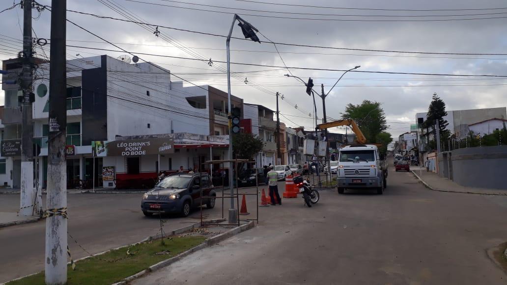 Serrinha novo semáforo garante mais segurança para motoristas e pedestres PORTAL FERRAZ E O POVO