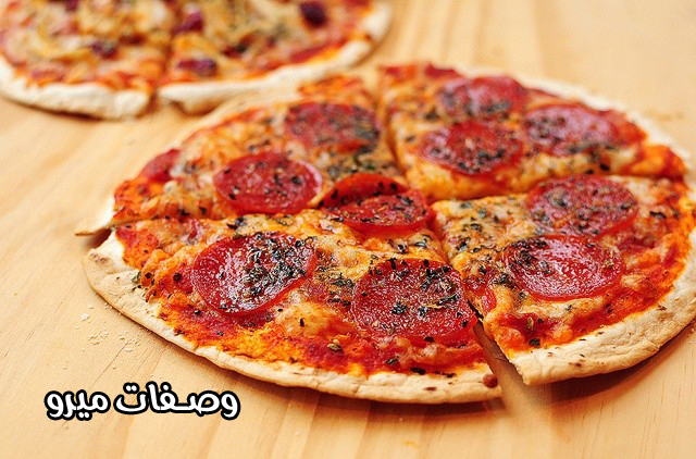 بيتزا التورتيلا بالبيبروني