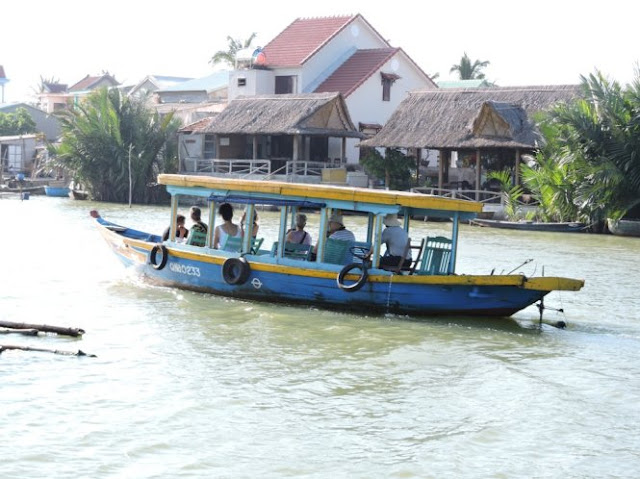 Thăm làng Tranh Dừa Cẩm Thanh (Hội An)