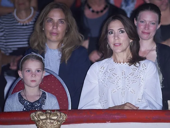 Crown Princess Mary attended a charity event for the Danish Kidney Foundation, Princess Mary style wore blouse