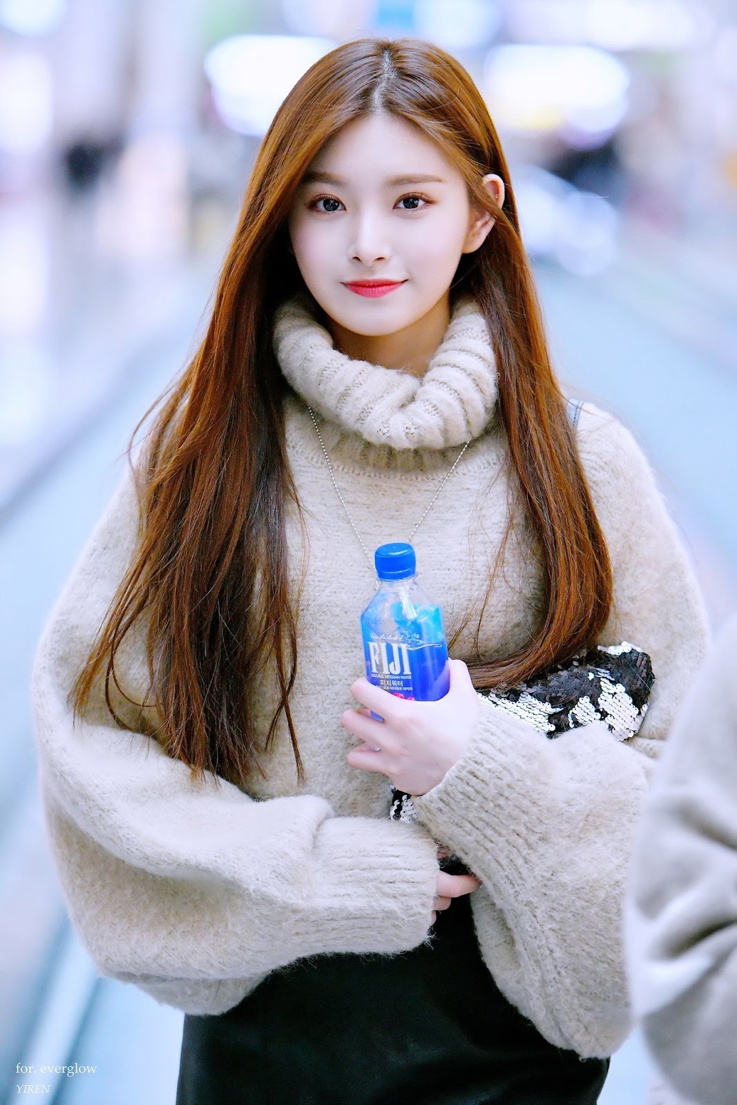 Gallery - Korean idol K-pop - Yiren EVERGLOW - P5