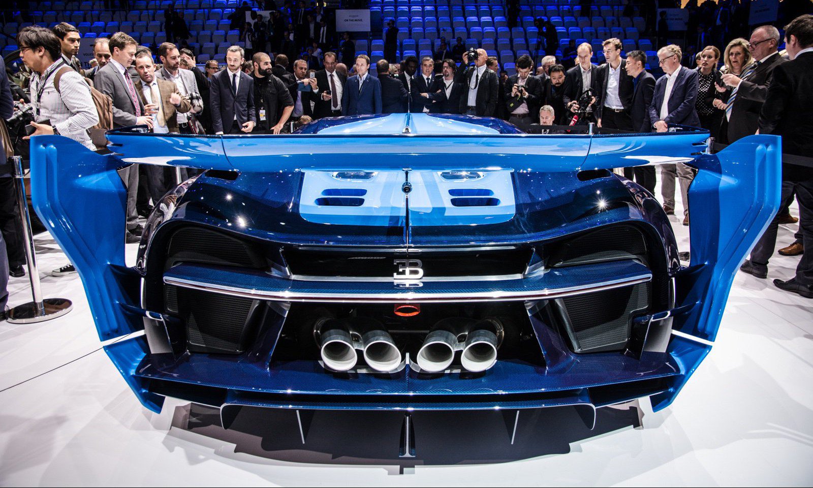 Bugatti Vision Gran Turismo Ό,τι θέλεις να μάθεις για την νέα Veyron