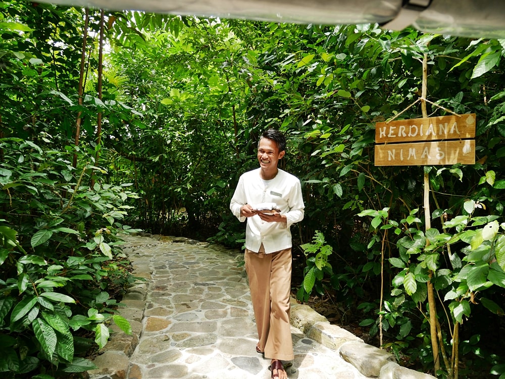 DELUXSHIONIST LUXURY TRAVEL - MEET THE BAWAH RESERVE TEAM
