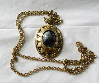 Blue cabochon vintage necklace by Hollywood