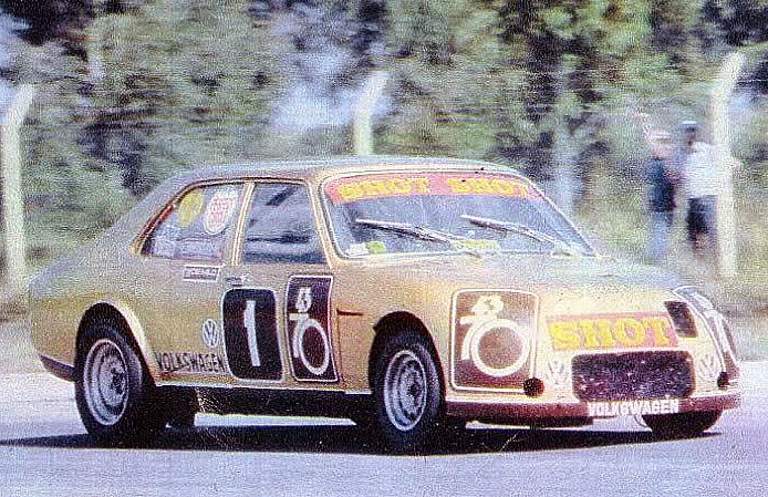 19 de diciembre, 1982 / JORGE OMAR DEL RIO ERA OTRA VEZ CAMPEON DEL TC2000