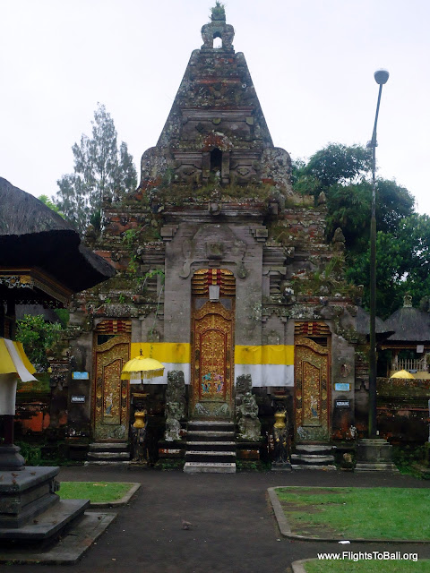 Ulun Danu Temple Bali Indonesia 6