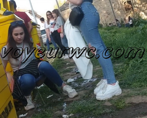 Girls Gotta Go 176 (Voyeur pee videos - Drunk spanish chicks peeing in public at festival)