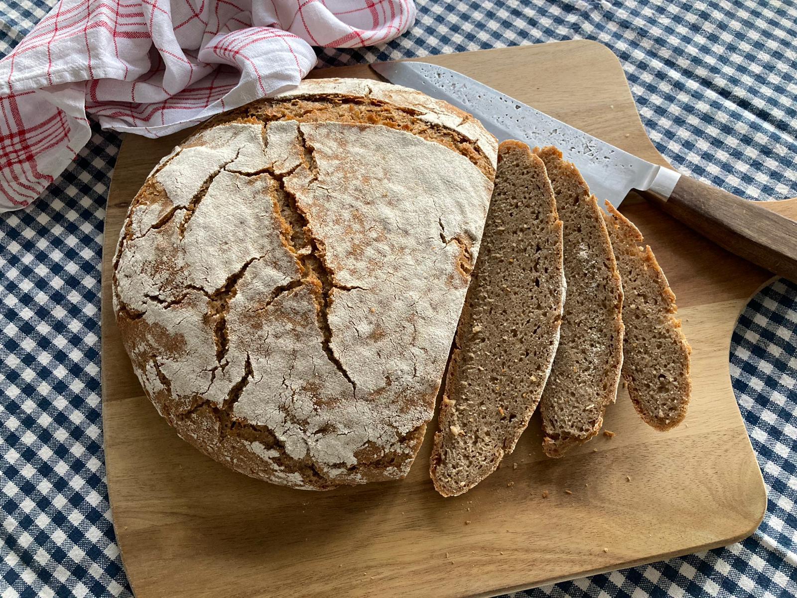 our food creations: [wbd2020] Einfaches Roggenbrot