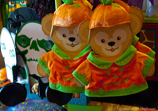 Disney Parks Halloween Duffy