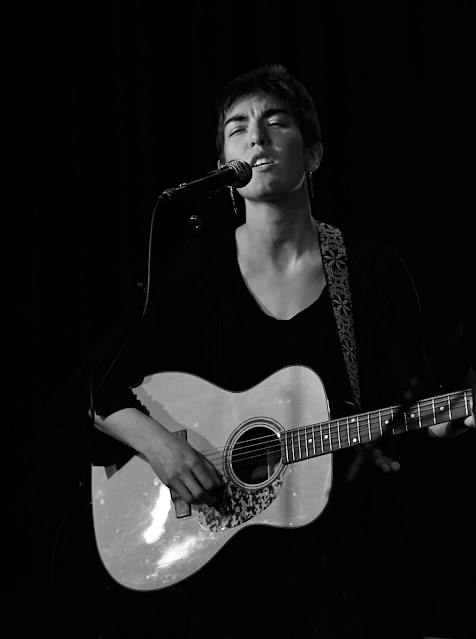 Maya Devitry performing The Basement, Nashville Photographer Sarah Bello