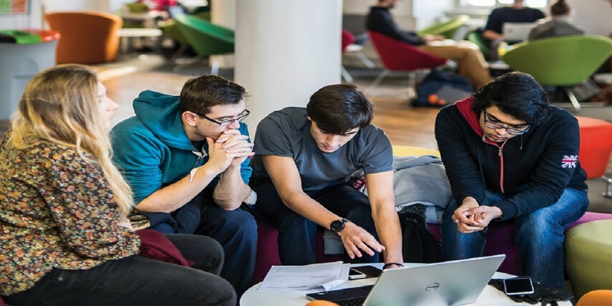 Facial recognition research topics image