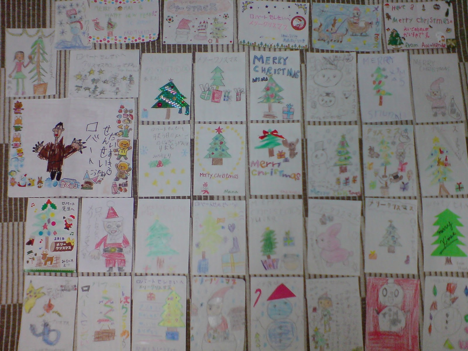 Roblog: Christmas cards from one of my first grade classes