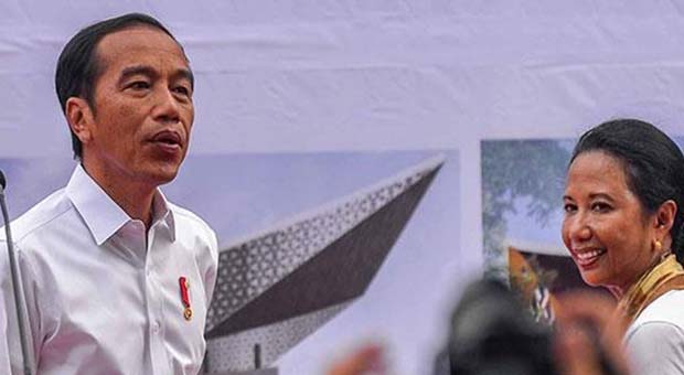 Tak Ada Alasan Jokowi untuk Pertahankan Rini Soemarno