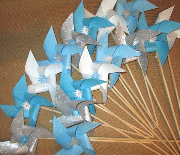 Decorate To Celebrate!: Challenge #66: Snowman/Snowflake Decorations or ...