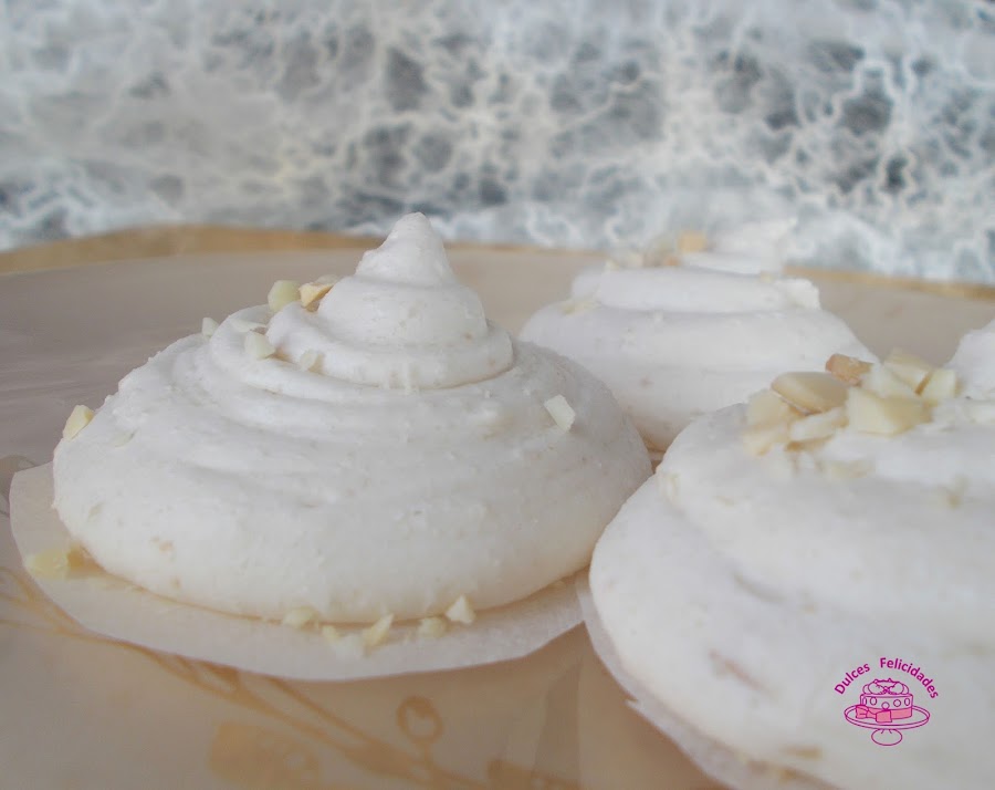 Merengues de almendra