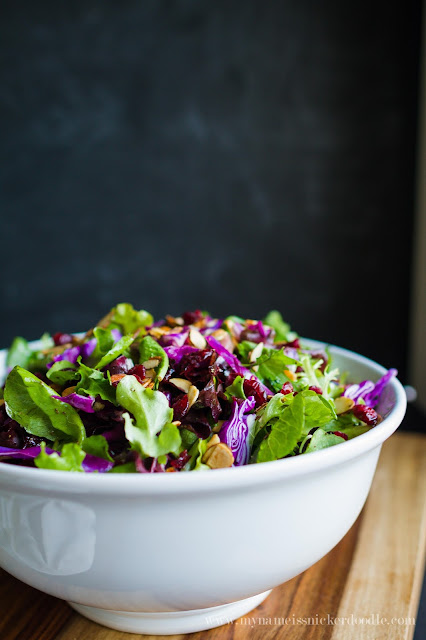 Gorgous salad! Spinach Almond Salad recipe looks divine! | mynameissnickerdoodle.com Gorgous salad! Spinach Almond Salad recipe looks divine! | mynameissnickerdoodle.com
