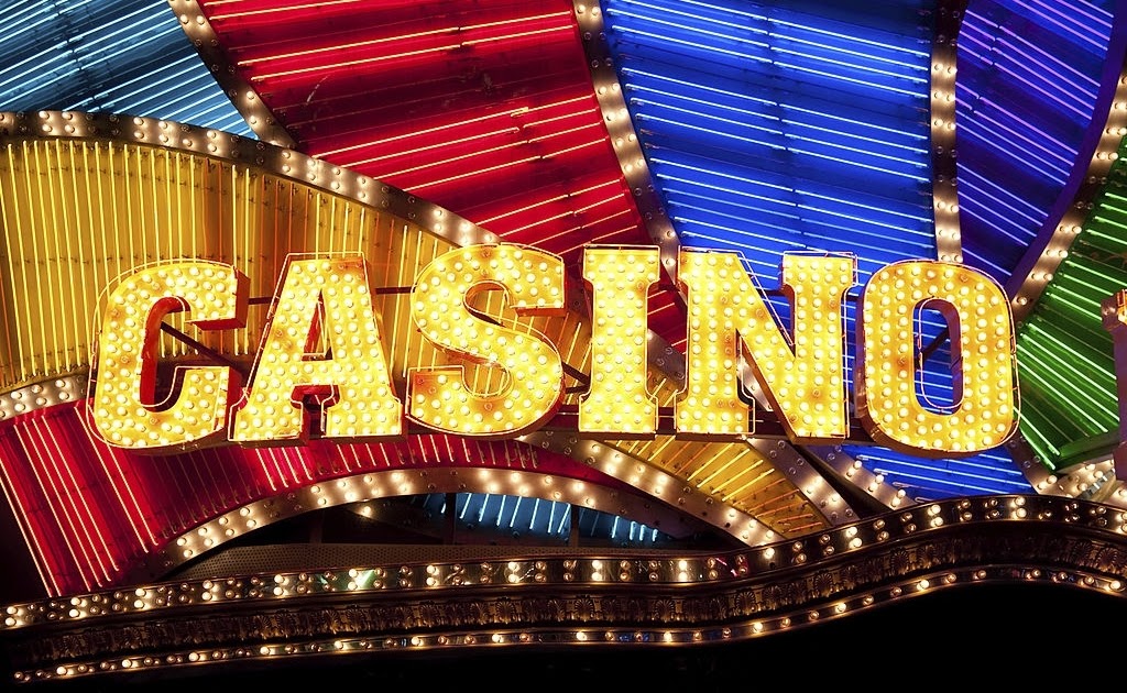 Do casinos put the loosest slot machines near entrances?