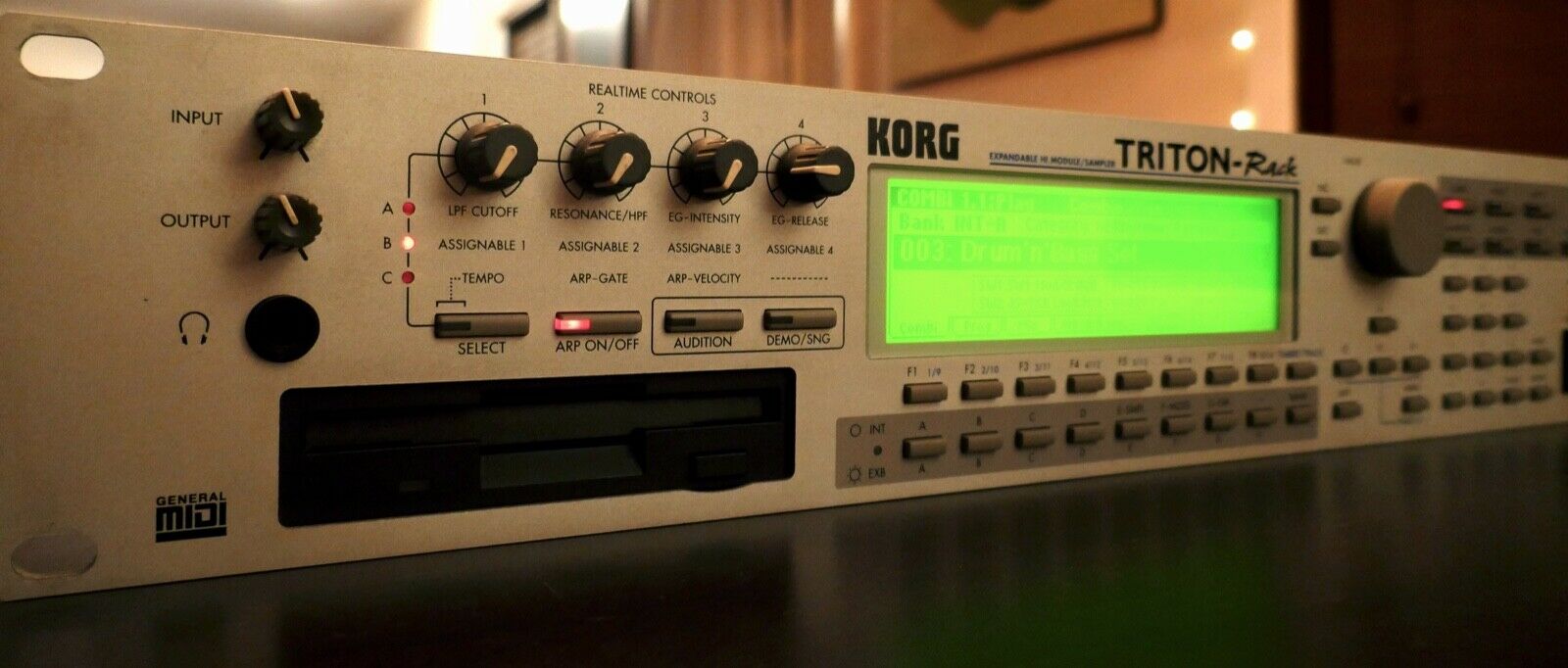 MATRIXSYNTH: KORG TRITON-RACK SYNTHESIZER