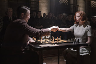 Recensione della serie Netflix "La regina degli scacchi", con Anya Taylor Joy.
