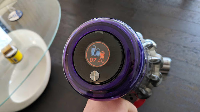 Dyson V11 Absolute Review