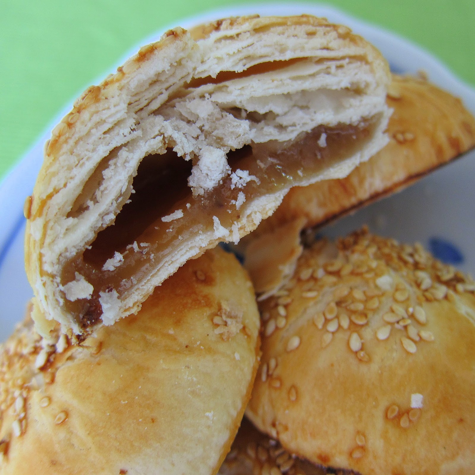 chinese new year white biscuit