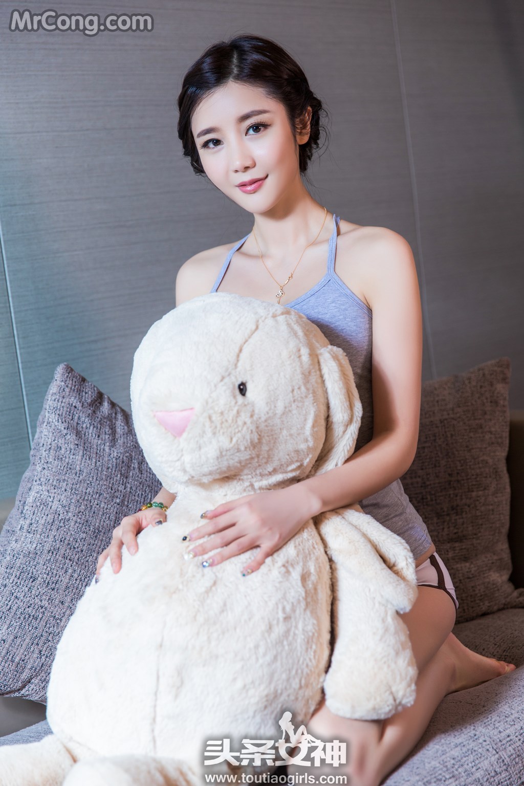 TouTiao 2017-03-12: Model Su Liang (苏 凉) (21 photos)