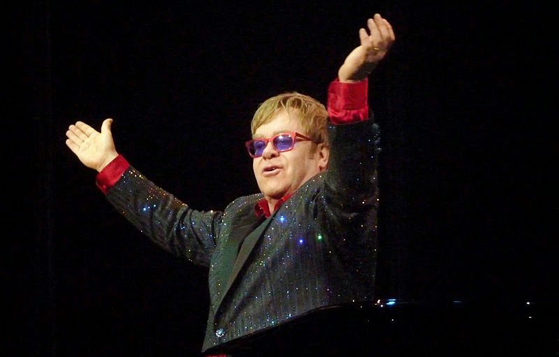 Стоп бан концерт. Elton John the Diving Board 2013. The Diving Board Элтон Джон. Elton John "the Diving Board". Элтон Джон в БКЗ Октябрьский.
