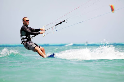  Kite Surfing في راس سدر 