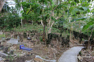 makam ki bodronolo kuwarasan kebumen