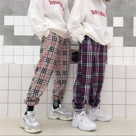 calça xadrez com bota