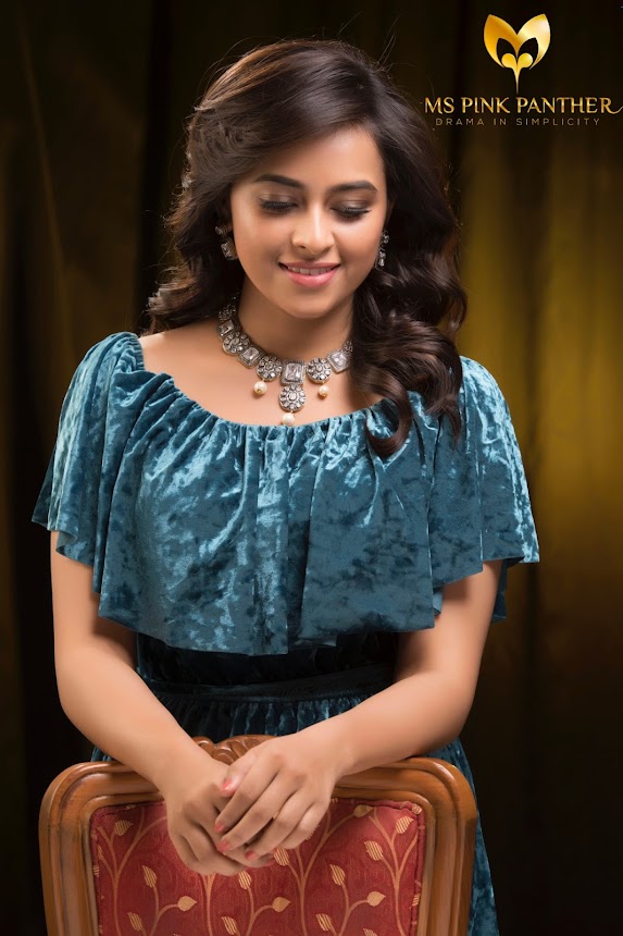 Sri Divya - Pink Panther Jewellery