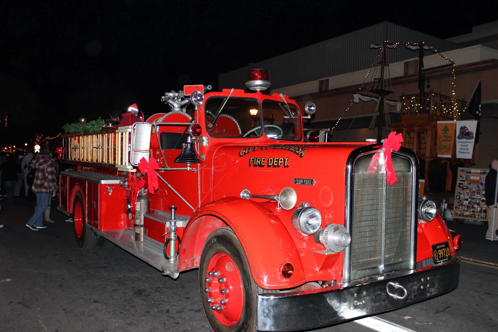 La Mesa Christmas In The Village 