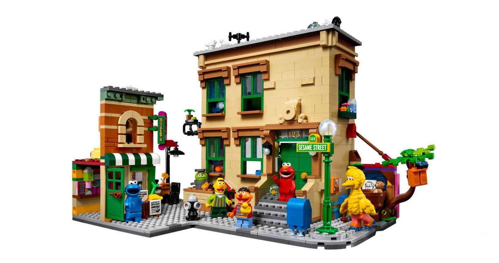 شركة LEGO  تعيد ذكريات افتح يا سمسم