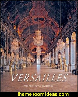 Luxury bedroom designs - Marie Antoinette Style theme decorating ideas - French provincial furniture baroque style - Louis XVI furniture - Rococo furniture - baroque furniture