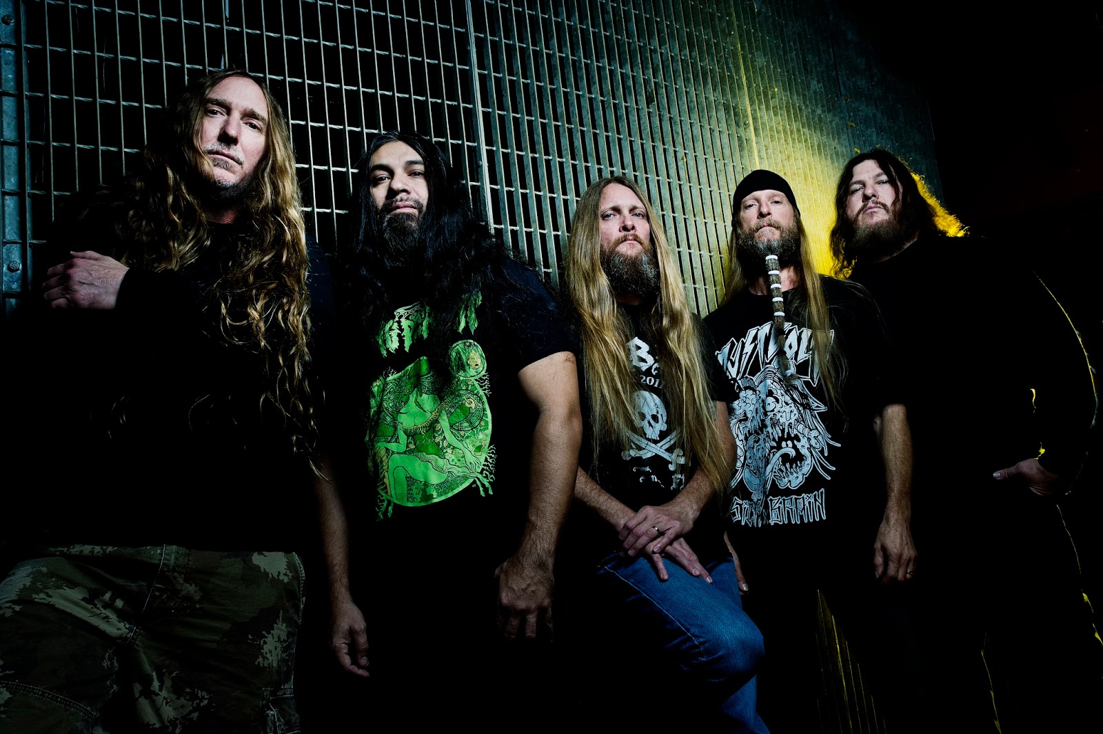 группа skeletonwitch. Suffocation 1995. солист группы каннибал корпс. Obituary 2022 группа. дейв кулросс suffocation.